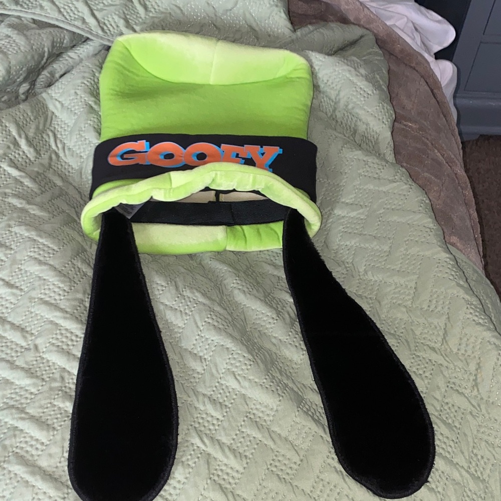 Disney Goofy Hat - Neon Green and Black - Picture 2 of 7